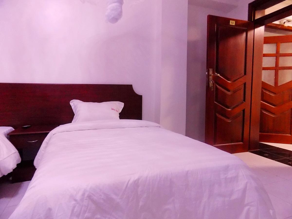 Sunrise Hotel Kampala Exterior photo